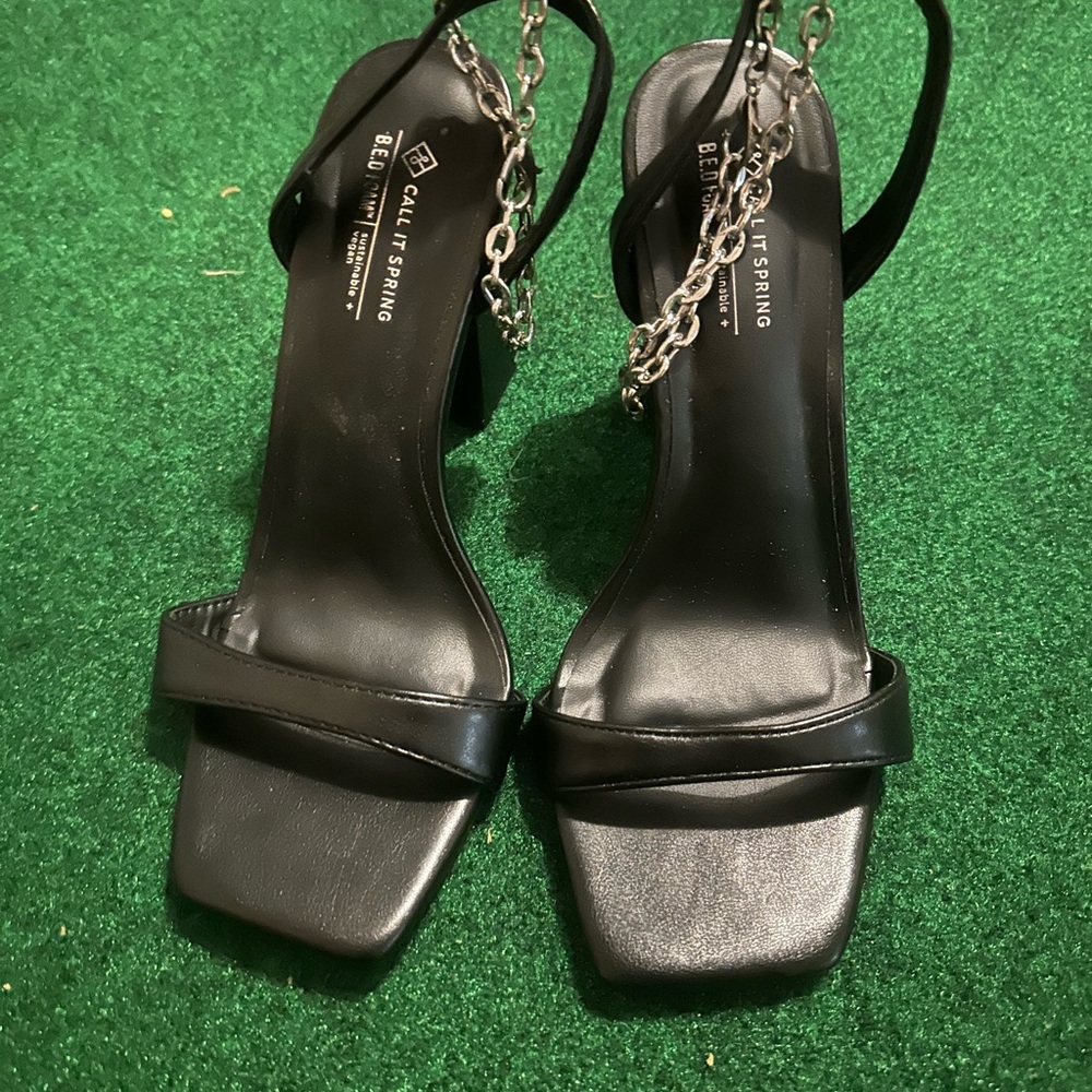 Beautiful Sandals - Picture 1 of 5